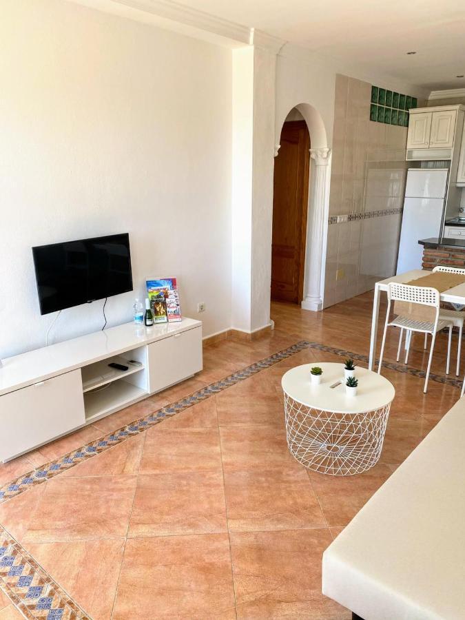 Apartamento Rio Adelfas Apartment เบนาคาราเฟ ภายนอก รูปภาพ